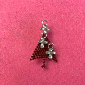 Christmas Tree with Angels beautiful red crystals sparkly brooch